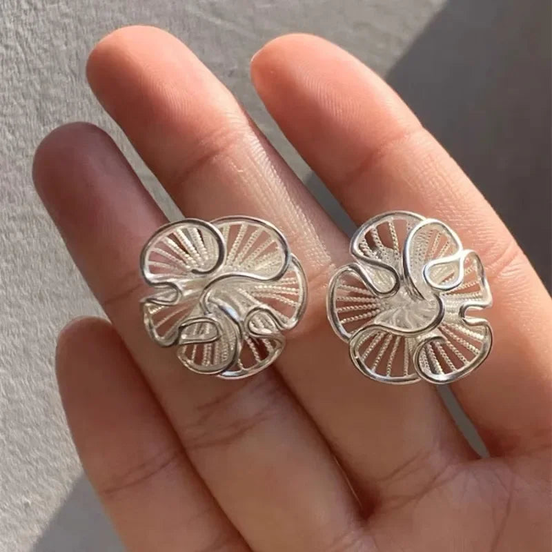 925 Sterling Silver Chic Layered Hollow Flowers Skirt Edge Stud Earring for Women Fine Jewelry High Luxury Vintage Accessories