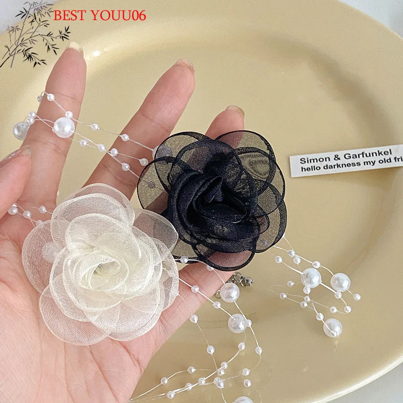 (YOUU06)French Romantic Black And White Choker Flower Pearl Necklace Female Summer Clavicle Chain