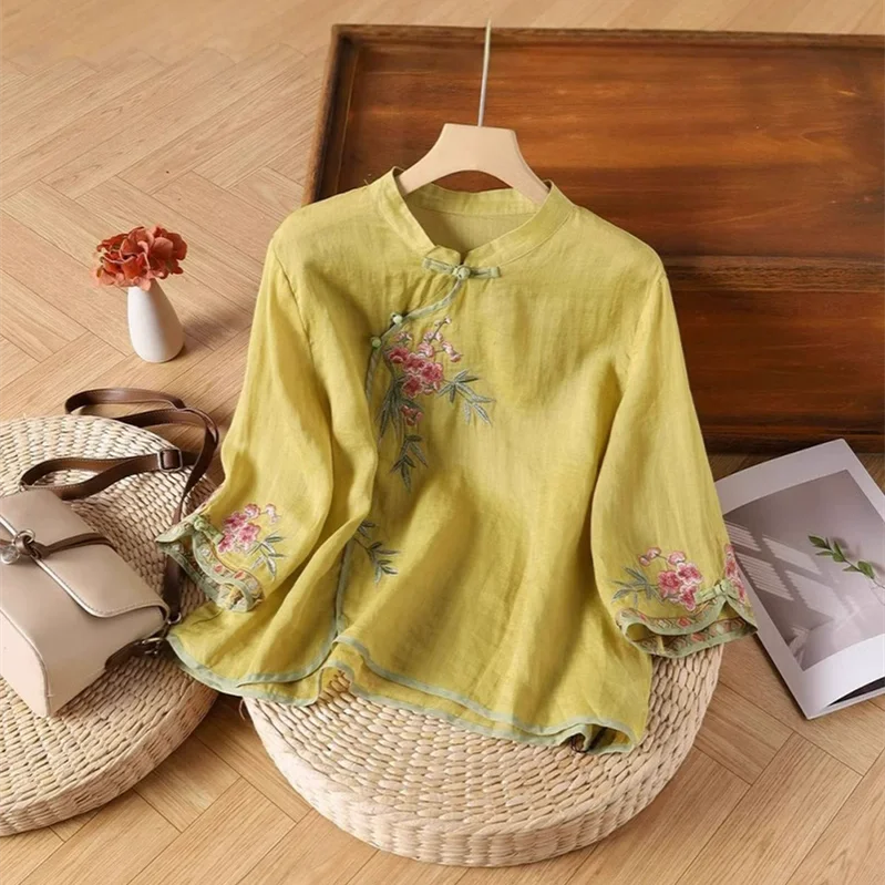 Loose Embroidered T-Shirts Women's Clothes Summer Vintage Woman Tshirt Casual Cotton Linen Ethnic Style Ladies T Shirt Blusas
