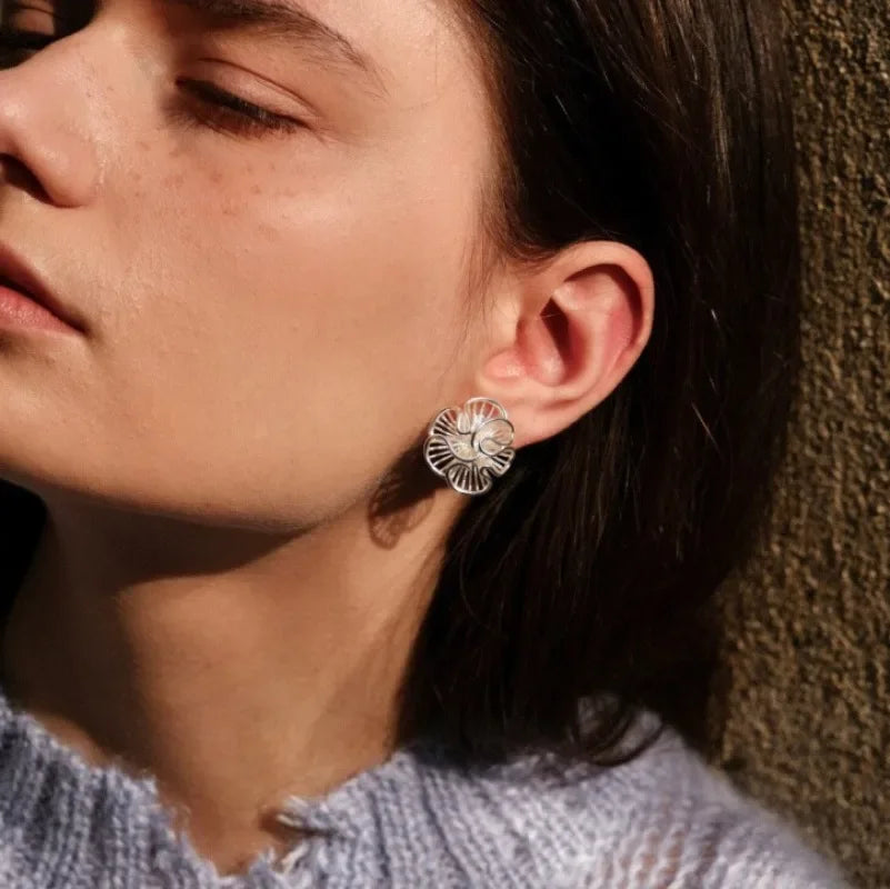 925 Sterling Silver Chic Layered Hollow Flowers Skirt Edge Stud Earring for Women Fine Jewelry High Luxury Vintage Accessories