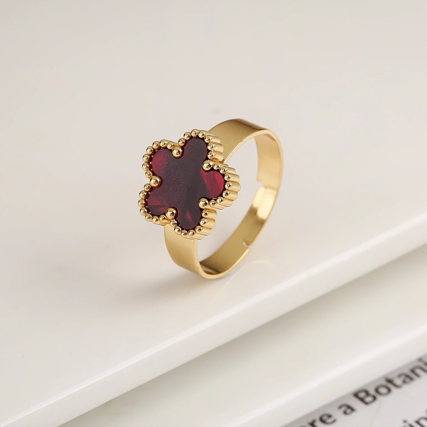 Classic Luxury Clover Metal Laser Stainless Steel Five Leaf Flower Open Ring Simple for Woman Girl New Fashion Party Jewelry