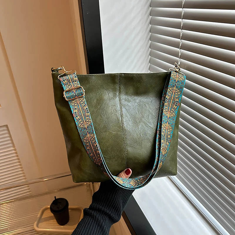 Womens Fashion Shoulder Sling Bag Vintage Brown PU Leather High-Capacity Simple Wide Strap Bucket Crossbody Female Commuter Bags