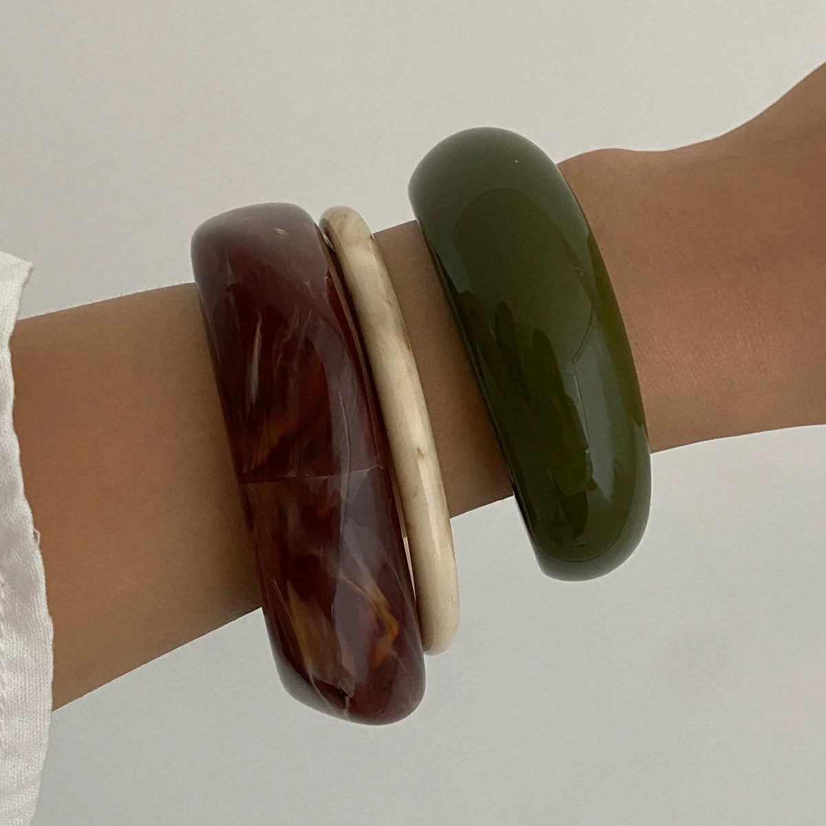 Irregular Resin Cuff Bangles Acrylic Vintage Korean Fashion Bracelets for Women Simple Elegant Pulseras Mujer