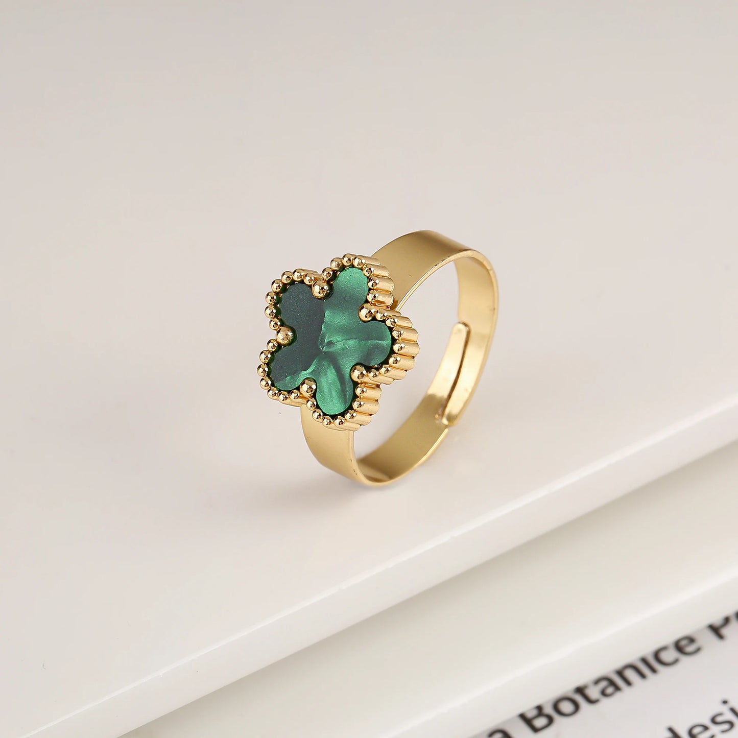 Classic Luxury Clover Metal Laser Stainless Steel Five Leaf Flower Open Ring Simple for Woman Girl New Fashion Party Jewelry
