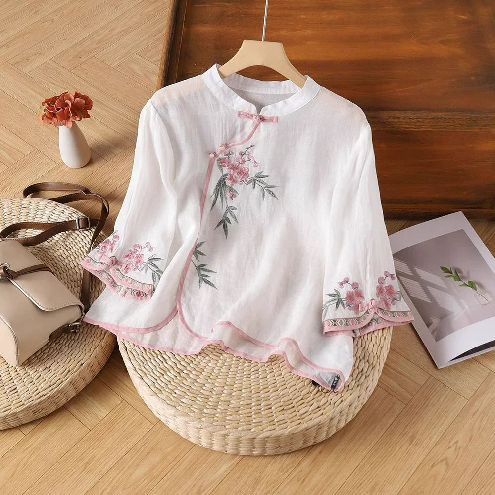 Loose Embroidered T-Shirts Women's Clothes Summer Vintage Woman Tshirt Casual Cotton Linen Ethnic Style Ladies T Shirt Blusas