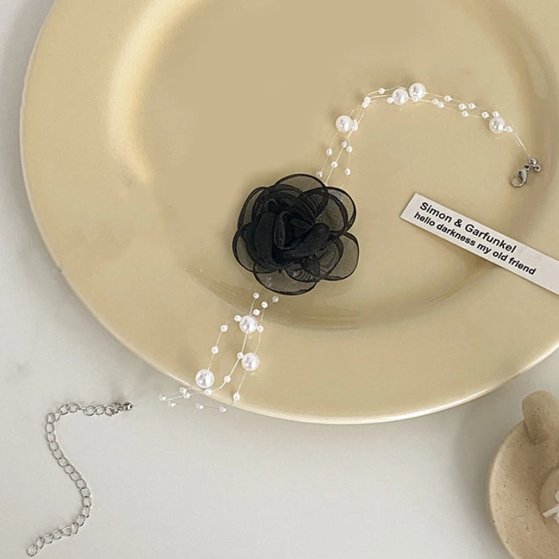 (YOUU06)French Romantic Black And White Choker Flower Pearl Necklace Female Summer Clavicle Chain