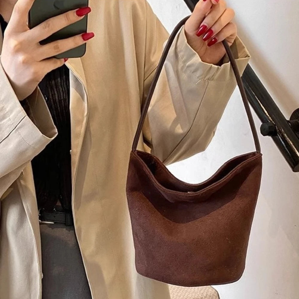 Women Suede Bucket Bag Faux Suede Shoulder Bag Large Capacity Women's Commuting Bags Retro Trendy Solid Color Tote Handbags 2025