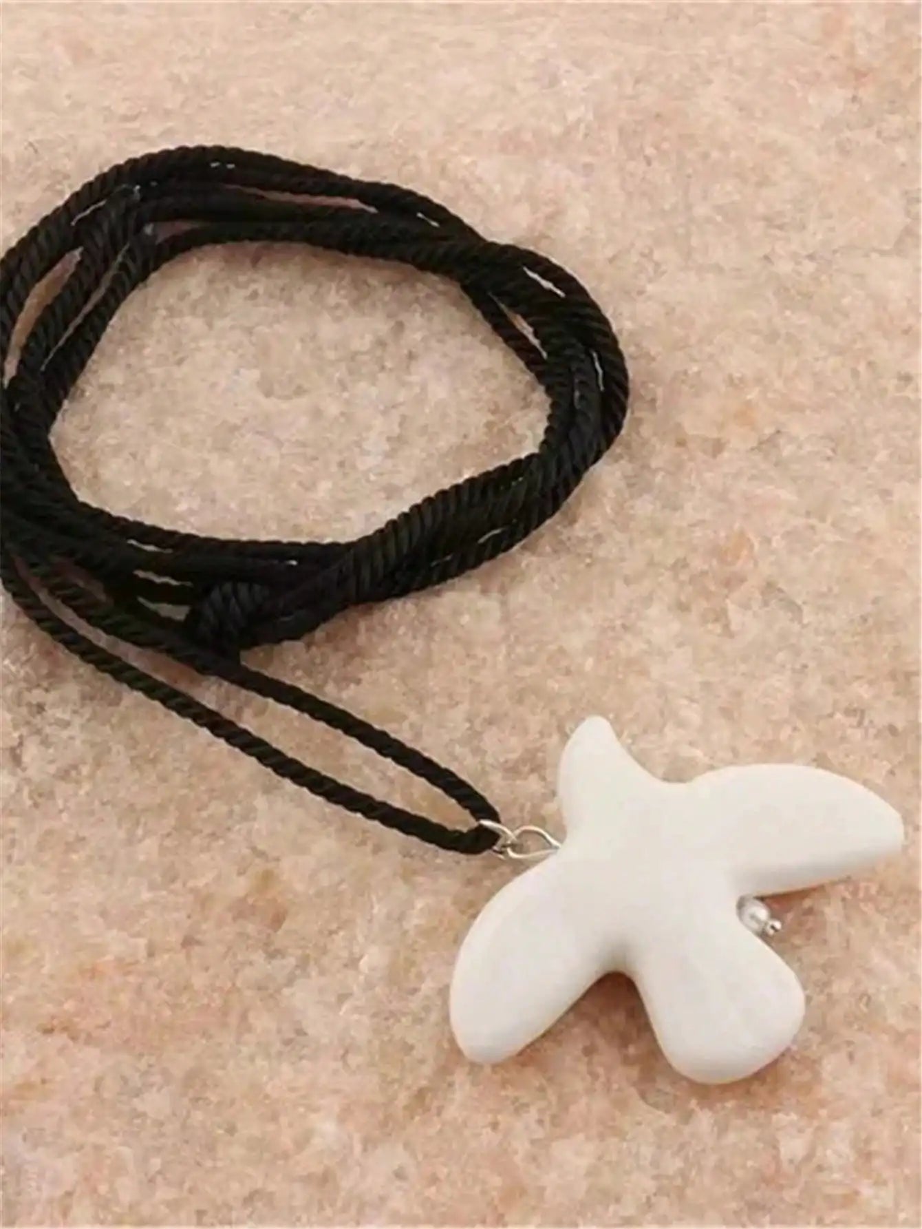 XIALUOKE Fashion Long Pendant Pigeon Necklace For Women European American Style Party Banquet Travel Jewelry Accessories