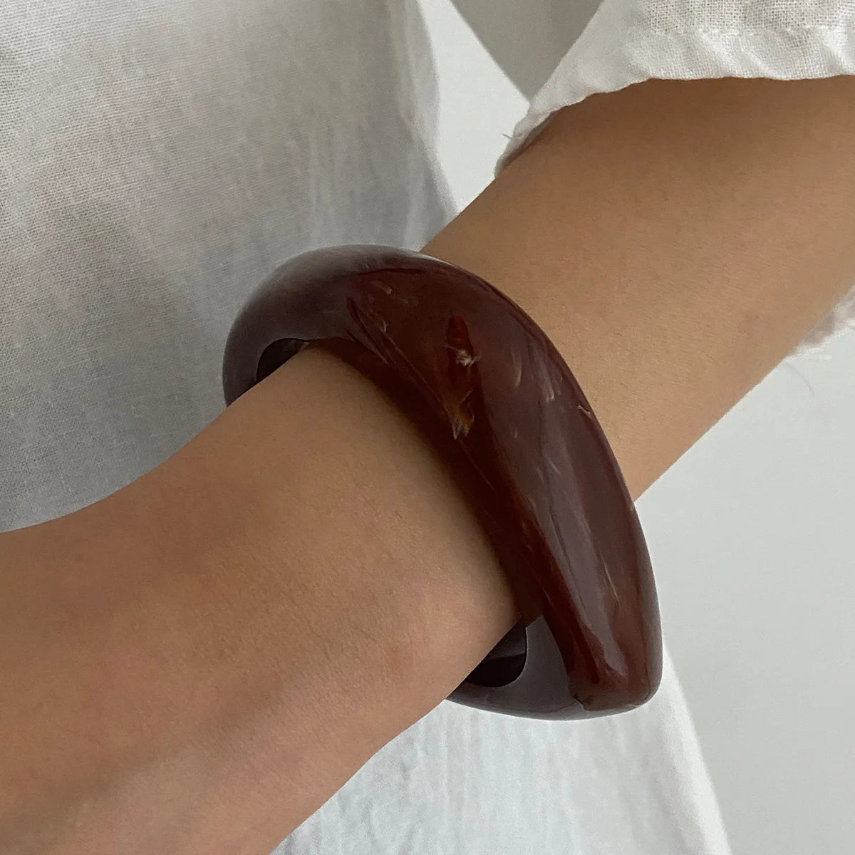 Irregular Resin Cuff Bangles Acrylic Vintage Korean Fashion Bracelets for Women Simple Elegant Pulseras Mujer