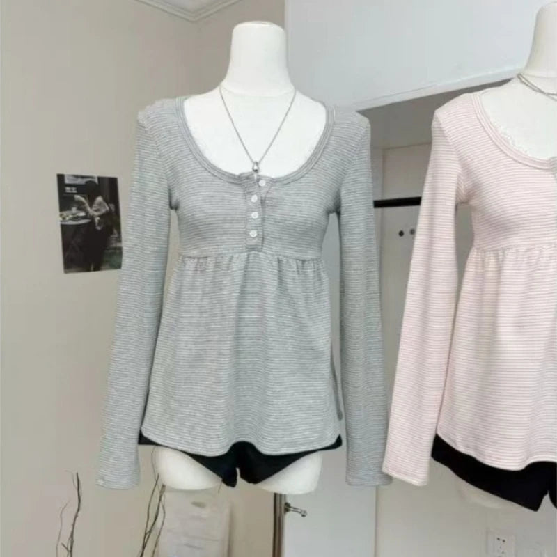 2026 Autumn A-Line Grunge Flare Sleeve Tees Y2k Aesthetics Lace Patchwork T-shirt Women Harajuku Casual Vintage Pleated Tops