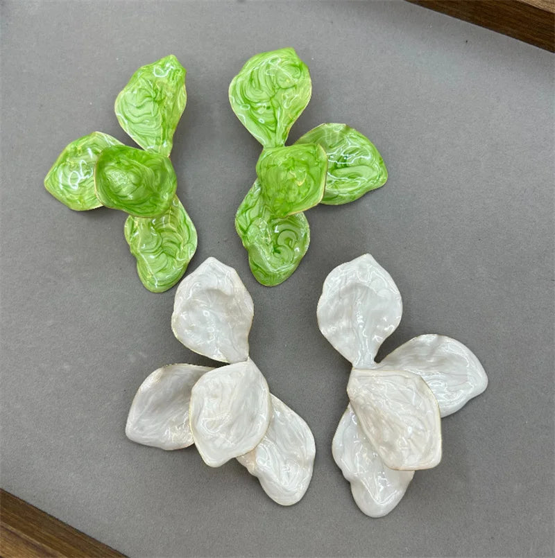 XIALUOKE Vintage Large Flowers stud Earrings for Women Girls Personality Trendy Holiday Jewelry Party Jewelry Accessories