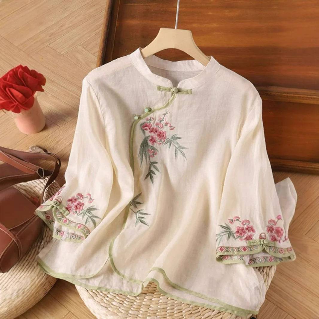 Loose Embroidered T-Shirts Women's Clothes Summer Vintage Woman Tshirt Casual Cotton Linen Ethnic Style Ladies T Shirt Blusas