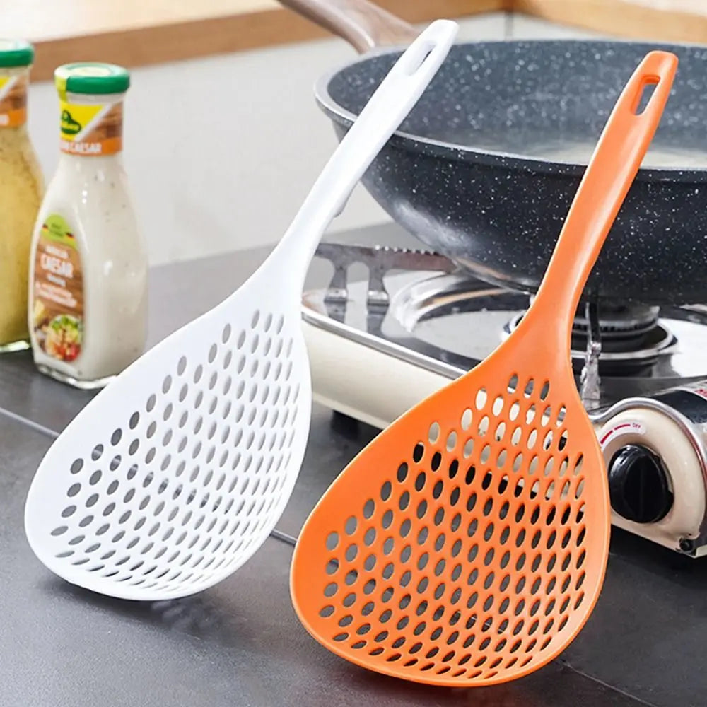 1Pcs Plastic Spoon Large Creative Colander Strainer Food Straining Spoon Portable Anti-scald Skimmer Household Kitchen Tools