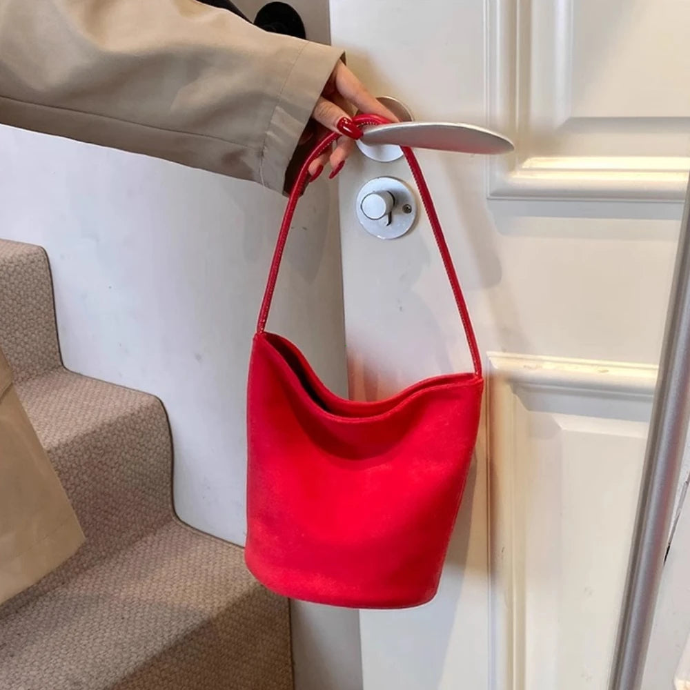 Women Suede Bucket Bag Faux Suede Shoulder Bag Large Capacity Women's Commuting Bags Retro Trendy Solid Color Tote Handbags 2025