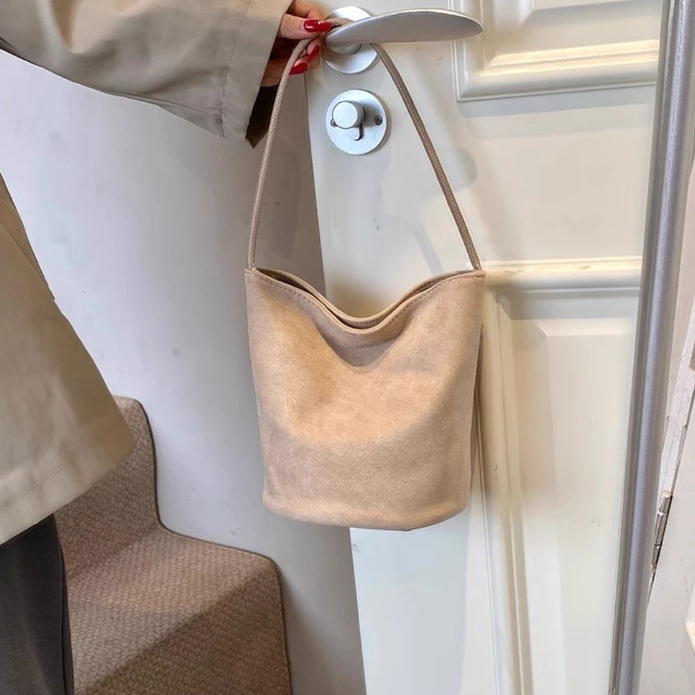 Women Suede Bucket Bag Faux Suede Shoulder Bag Large Capacity Women's Commuting Bags Retro Trendy Solid Color Tote Handbags 2025