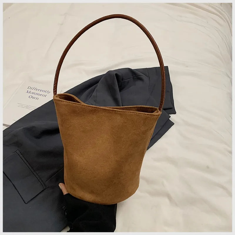 Women Suede Bucket Bag Faux Suede Shoulder Bag Large Capacity Women's Commuting Bags Retro Trendy Solid Color Tote Handbags 2025
