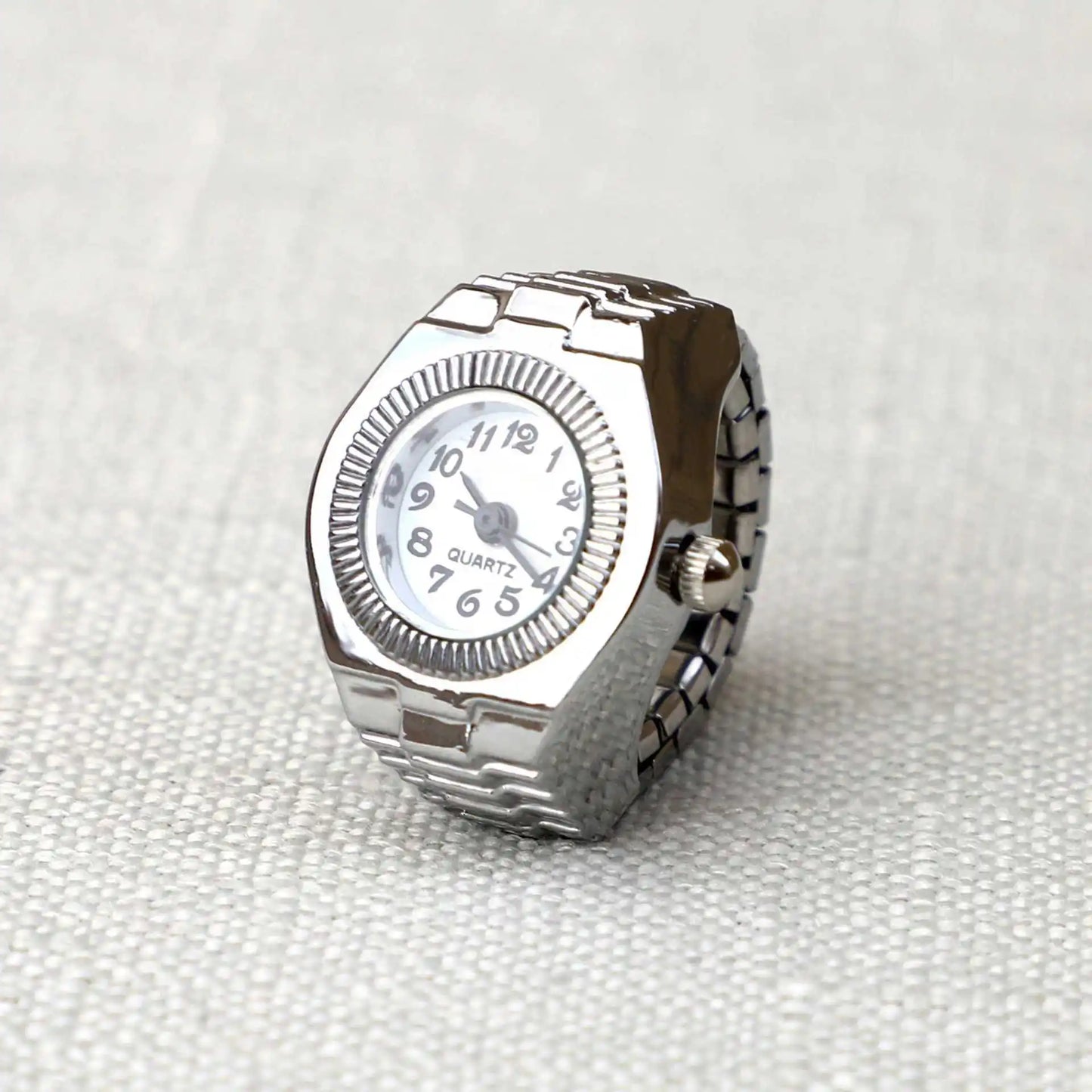 Vintage Punk Finger Watch Mini Elastic Strap Alloy Watches Couple Rings Jewelry Clock Retro Roman Quartz Watch Ring Women Men