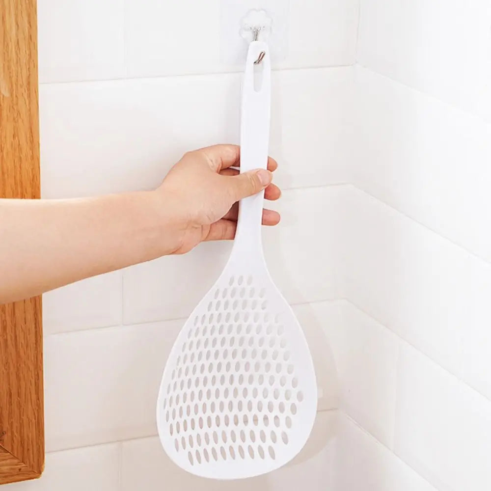 1Pcs Plastic Spoon Large Creative Colander Strainer Food Straining Spoon Portable Anti-scald Skimmer Household Kitchen Tools