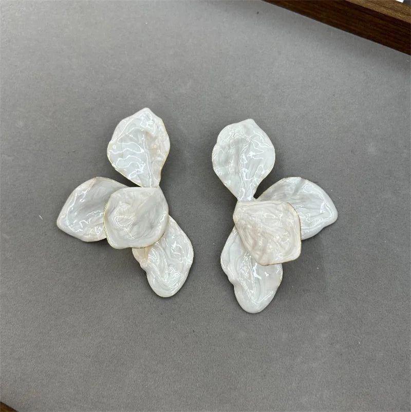 XIALUOKE Vintage Large Flowers stud Earrings for Women Girls Personality Trendy Holiday Jewelry Party Jewelry Accessories